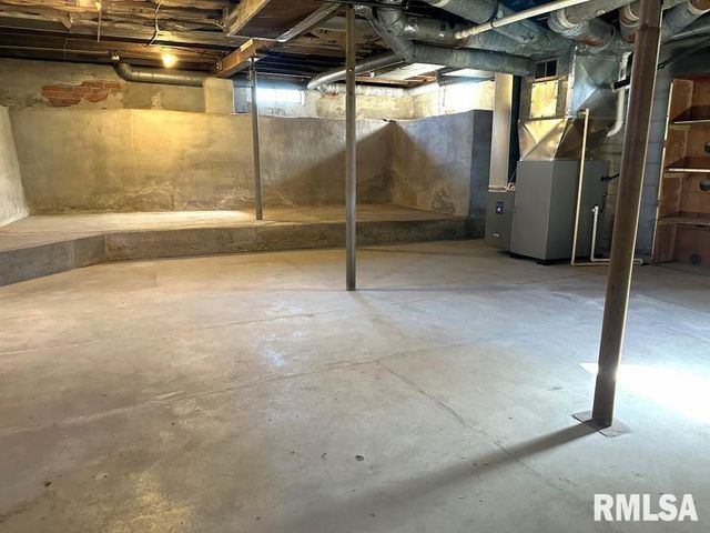 1249 N 5TH Street, Chillicothe, IL 61523