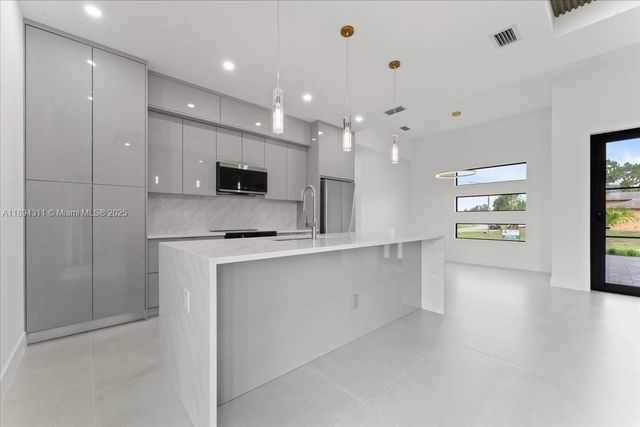 731 Colyer ST E, Lehigh Acres, FL 33974