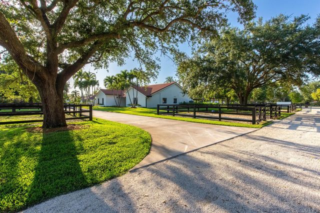 14828 Rolling Rock Place, Wellington, FL 33414