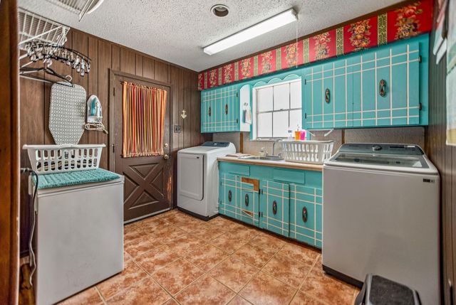 1640 S Virginia Street, Port Lavaca, TX 77979