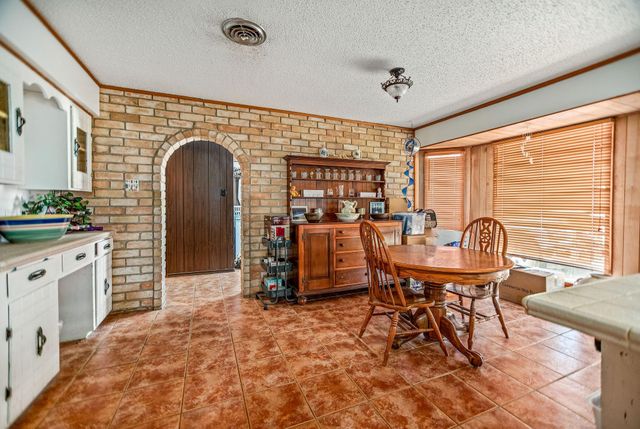 1640 S Virginia Street, Port Lavaca, TX 77979