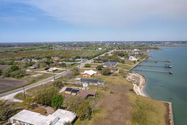 1640 S Virginia Street, Port Lavaca, TX 77979