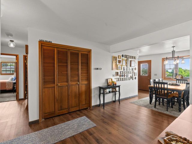 315 S Lincoln DRIVE, Howards Grove, WI 53083