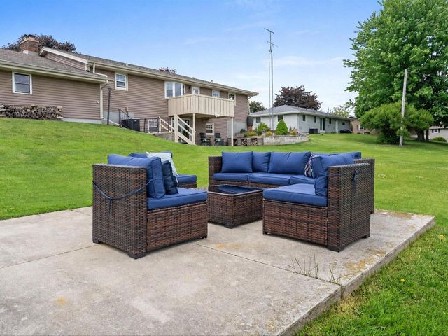 315 S Lincoln DRIVE, Howards Grove, WI 53083