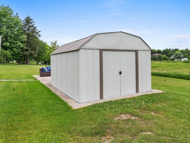 315 S Lincoln DRIVE, Howards Grove, WI 53083