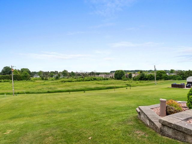 315 S Lincoln DRIVE, Howards Grove, WI 53083