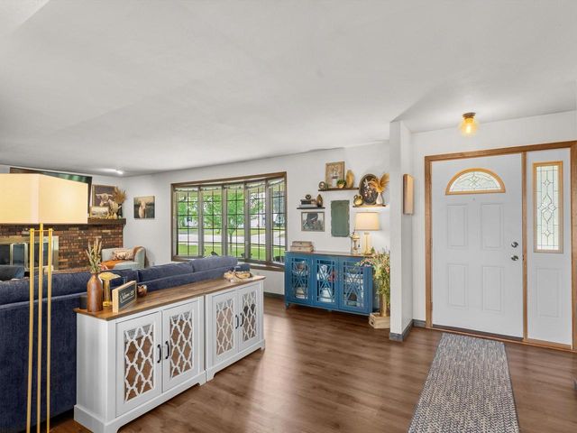 315 S Lincoln DRIVE, Howards Grove, WI 53083
