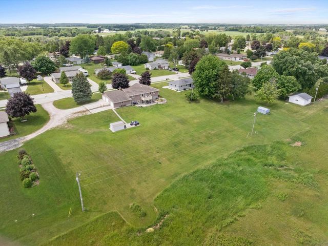 315 S Lincoln DRIVE, Howards Grove, WI 53083