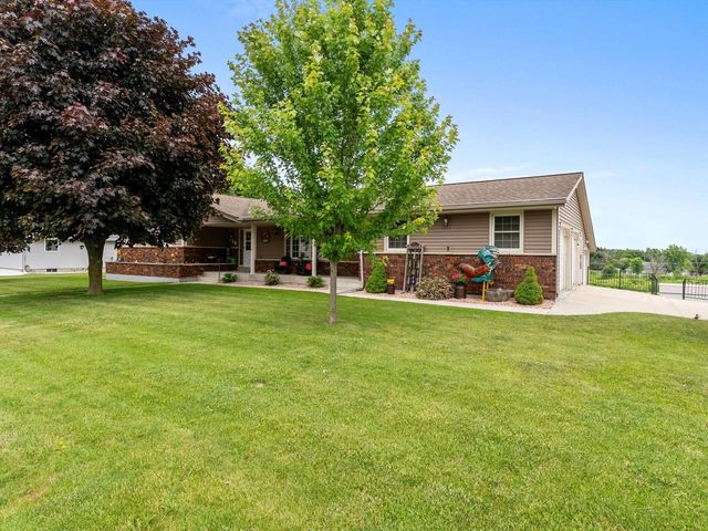 315 S Lincoln DRIVE, Howards Grove, WI 53083