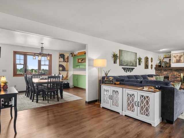 315 S Lincoln DRIVE, Howards Grove, WI 53083