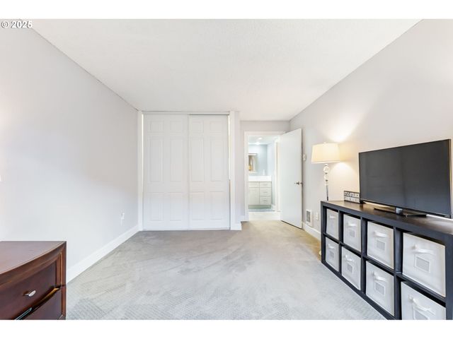 5585 E EVERGREEN Blvd 5101, Vancouver, WA 98661