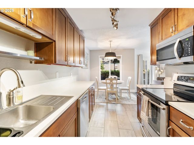 5585 E EVERGREEN Blvd 5101, Vancouver, WA 98661