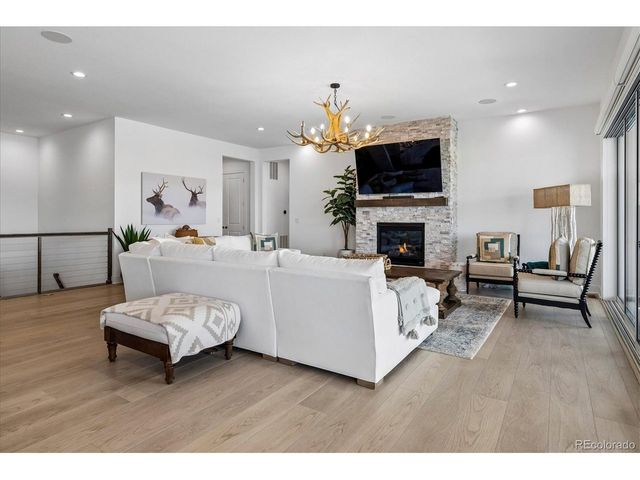 307 Scrubjay Ln, Castle Rock, CO 80104