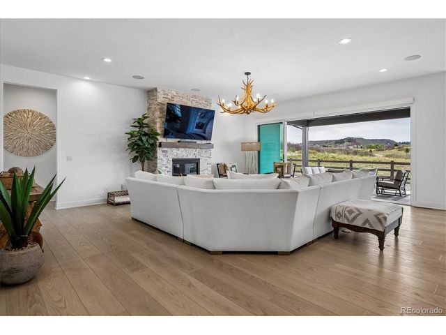 307 Scrubjay Ln, Castle Rock, CO 80104