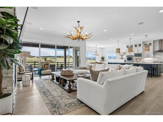 307 Scrubjay Ln, Castle Rock, CO 80104