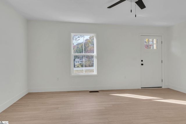 125 Circle Drive, Greer, SC 29650