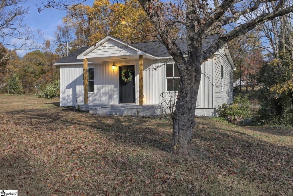 125 Circle Drive, Greer, SC 29650