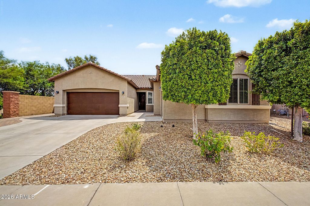 10215 N 185TH Lane, Waddell, AZ 85355 — exterior