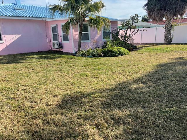 996 BRUCE AVENUE, Clearwater Beach, FL 33767