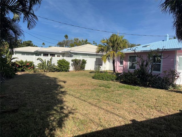 996 BRUCE AVENUE, Clearwater Beach, FL 33767