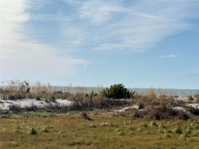 996 BRUCE AVENUE, Clearwater Beach, FL 33767