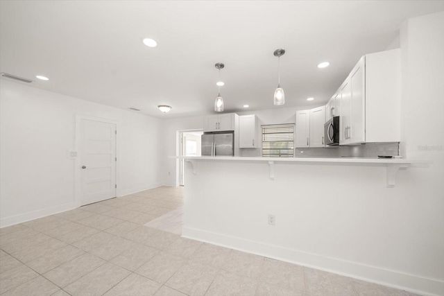 996 BRUCE AVENUE, Clearwater Beach, FL 33767