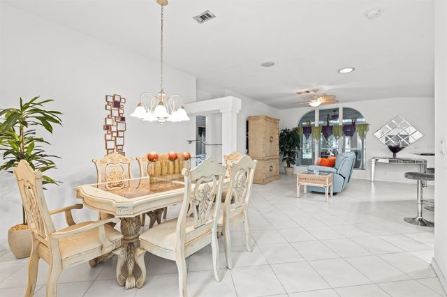 2945 Eagles Nest Way, Port St. Lucie, FL 34952