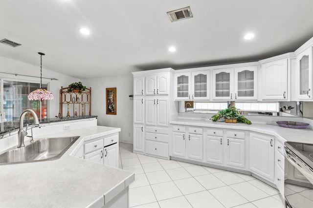 2945 Eagles Nest Way, Port St. Lucie, FL 34952