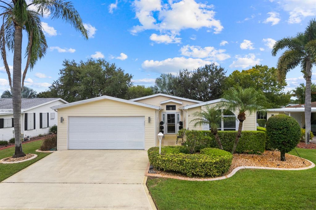 2945 Eagles Nest Way, Port St. Lucie, FL 34952