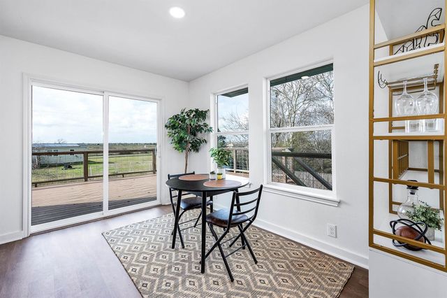 12827 Sandpiper Road, Angleton, TX 77515