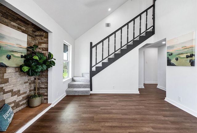 12827 Sandpiper Road, Angleton, TX 77515