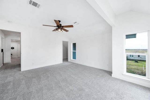 12827 Sandpiper Road, Angleton, TX 77515