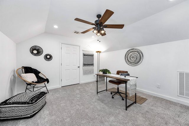 12827 Sandpiper Road, Angleton, TX 77515