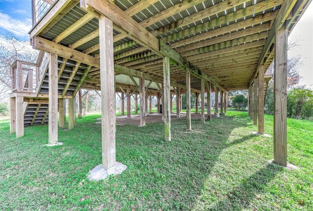 12827 Sandpiper Road, Angleton, TX 77515