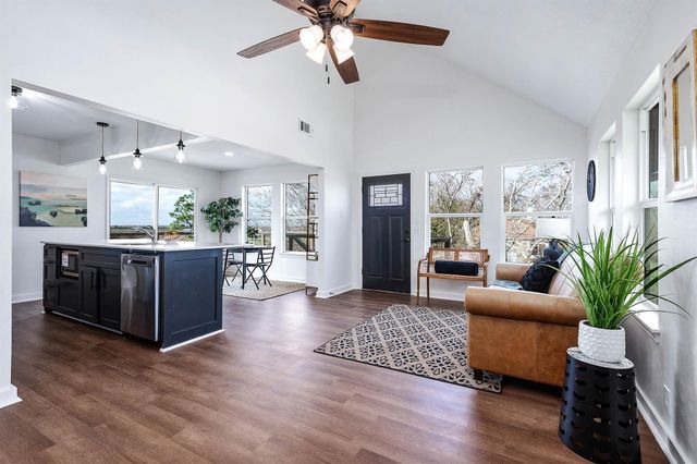 12827 Sandpiper Road, Angleton, TX 77515