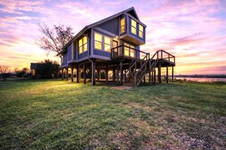 12827 Sandpiper Road, Angleton, TX 77515