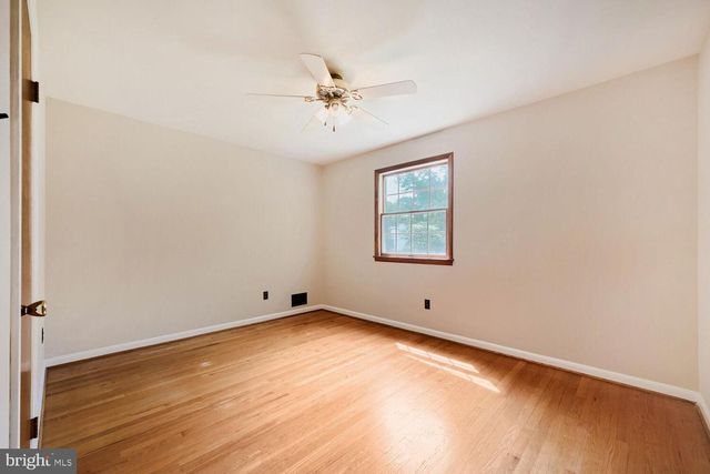 304 PINE CIR, Severna Park, MD 21146