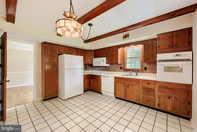 304 PINE CIR, Severna Park, MD 21146