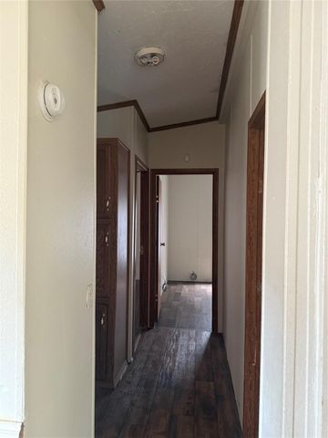 1604 Pine Street, Waller, TX 77484