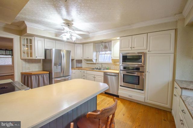 25 BASIN HILL RD, Duncannon, PA 17020