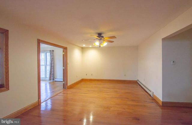 25 BASIN HILL RD, Duncannon, PA 17020