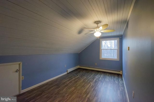 25 BASIN HILL RD, Duncannon, PA 17020