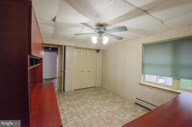 25 BASIN HILL RD, Duncannon, PA 17020