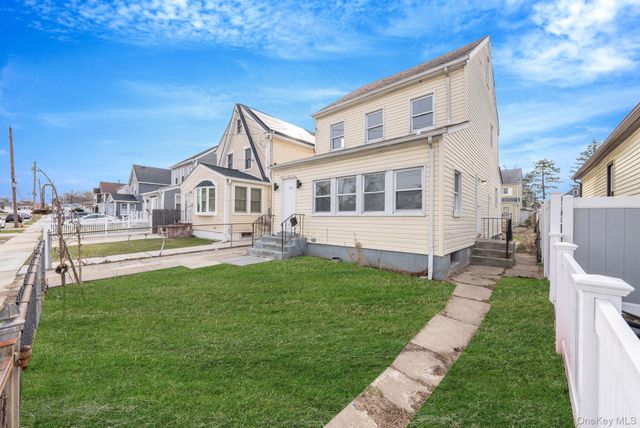 200 Princeton Street, Hempstead, NY 11550