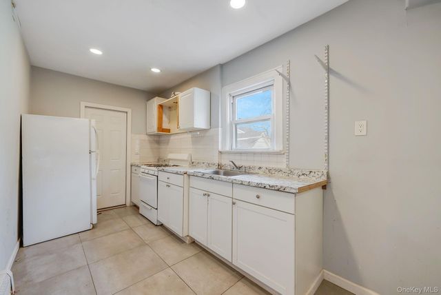 200 Princeton Street, Hempstead, NY 11550