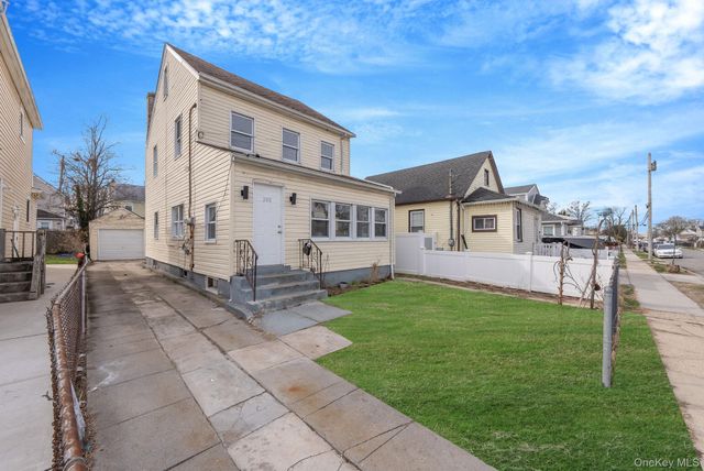 200 Princeton Street, Hempstead, NY 11550