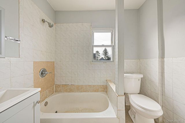 200 Princeton Street, Hempstead, NY 11550