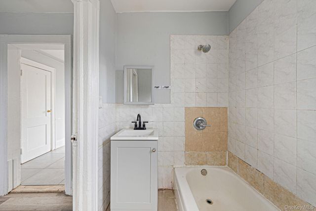 200 Princeton Street, Hempstead, NY 11550