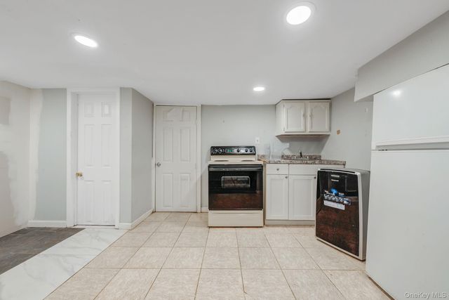 200 Princeton Street, Hempstead, NY 11550