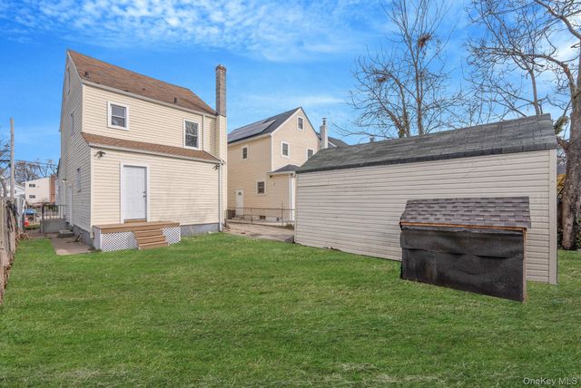 200 Princeton Street, Hempstead, NY 11550